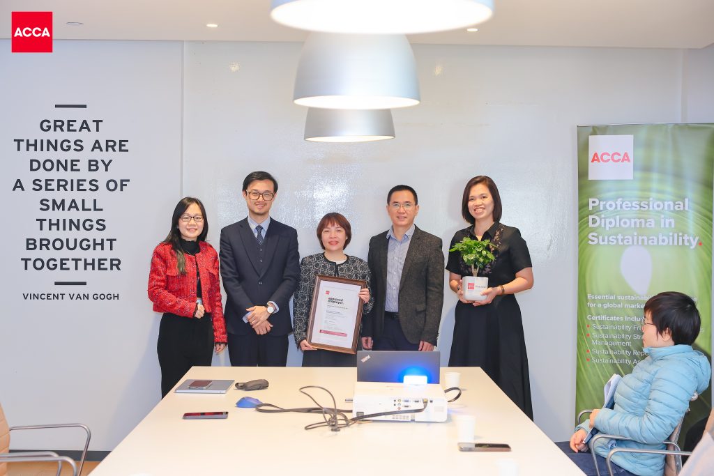 MCG nhận chứng nhận ACCA Approved Employer